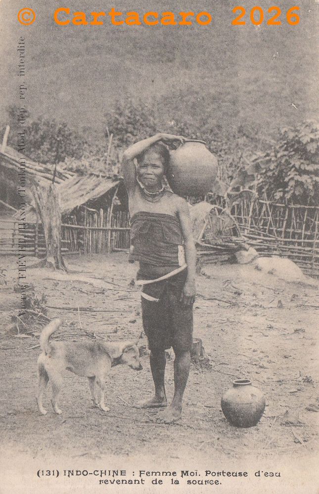 Indochine - Femme Moï, porteuse d'eau revenant de la source Fievet 131 @4235 #6738