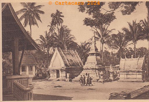 Laos - Louang Prabang - Cour de Vat Mai Cie coloniale du Laos Cliché Gouvernement général de l'Indochine @11052 #5329