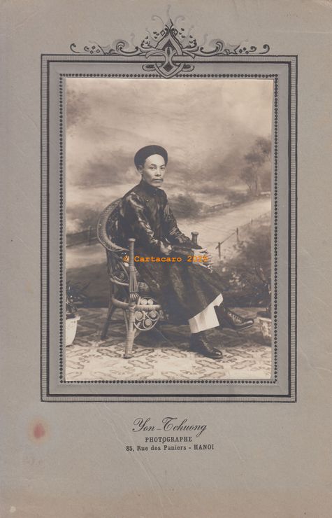 Photographie montée sur support carton format 19 x 22 Yon Tchuong # 5491