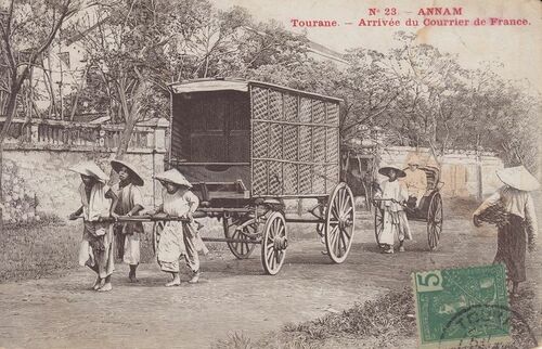 Annam - Tourane - Arrivée du courrier de France - <br> Thiriat série cartes gravure - numéro 23 - <br> #5088 ©Cartacaro 2022-062-023